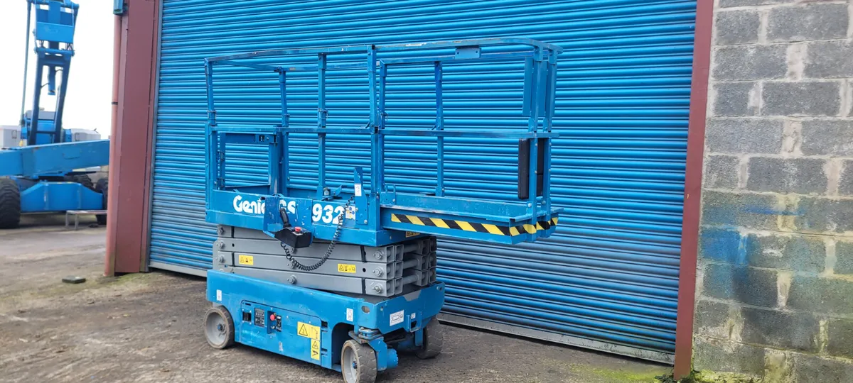 Genie scissor lifts - Image 1