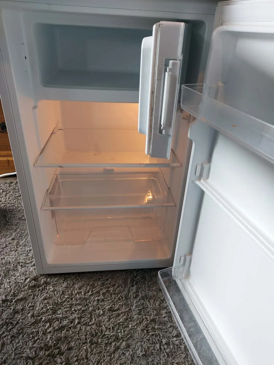 Undercounter fridge ,freezer - Image 2