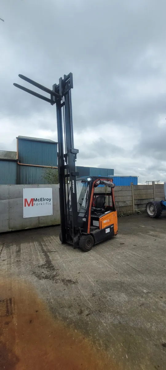 Electric doosan 1.5 ton forklift - Image 1