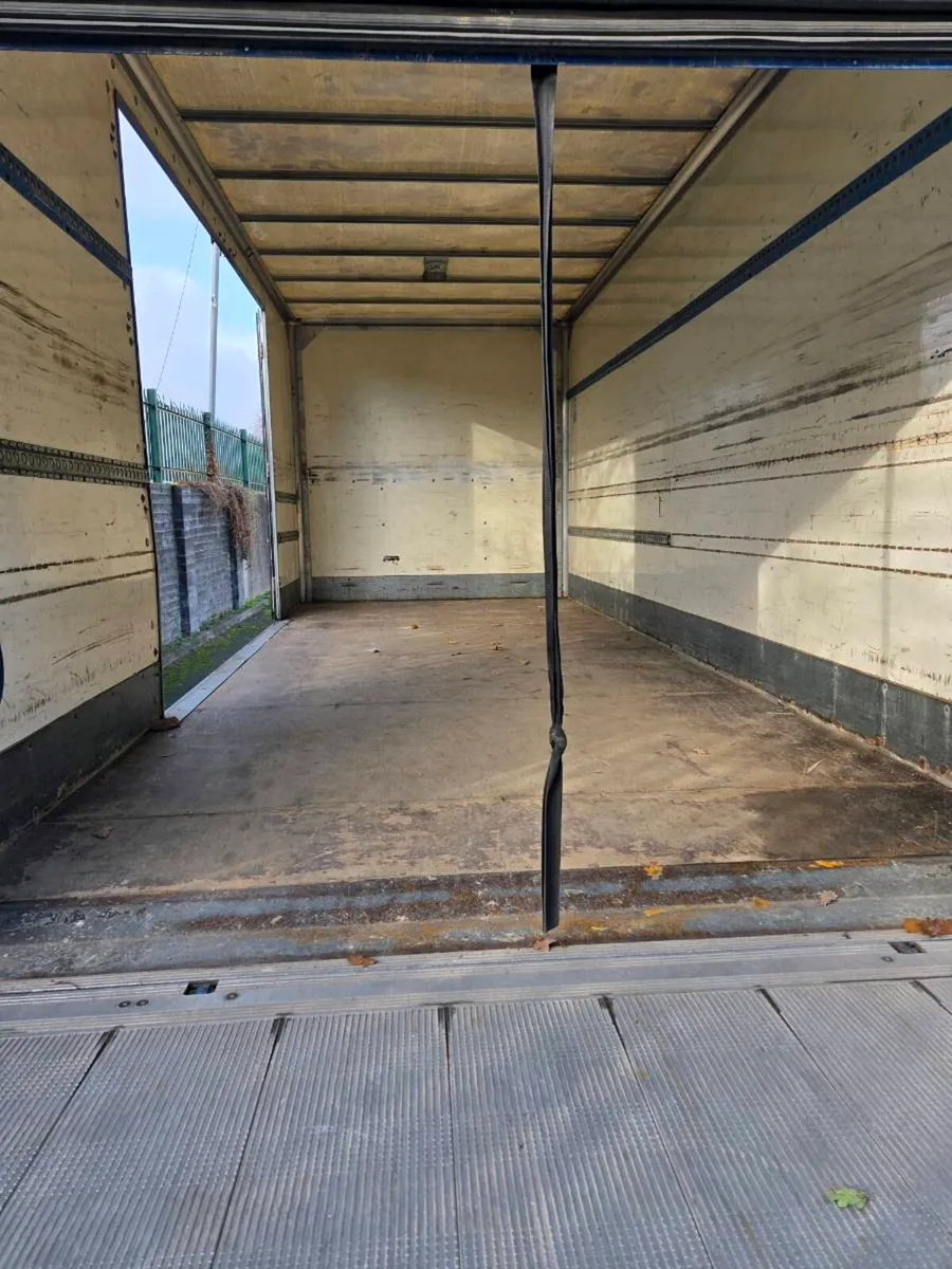 Man 7.5 truck - Image 3