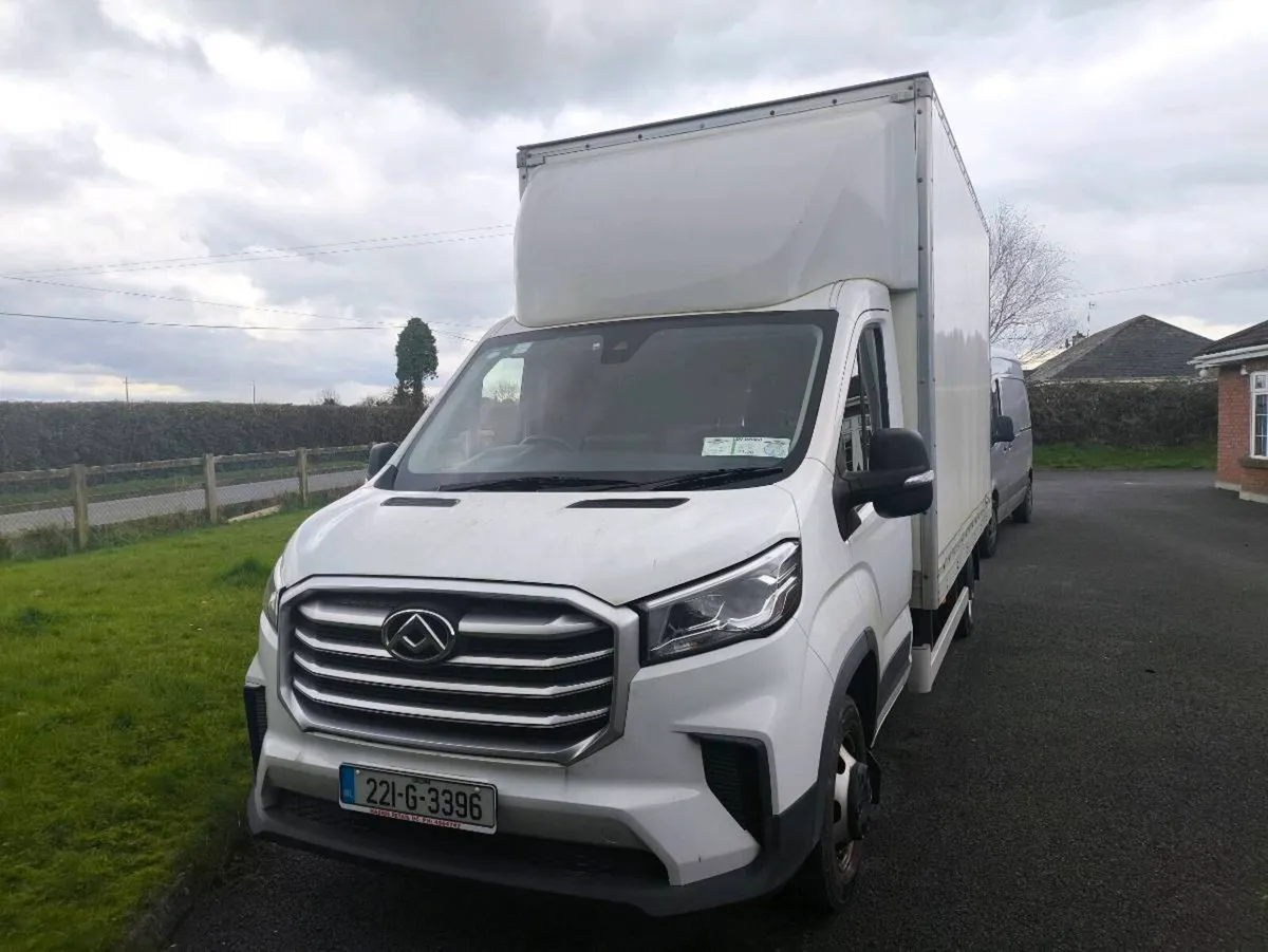 Deliver 9 Box van 2022 twin wheel - Image 1