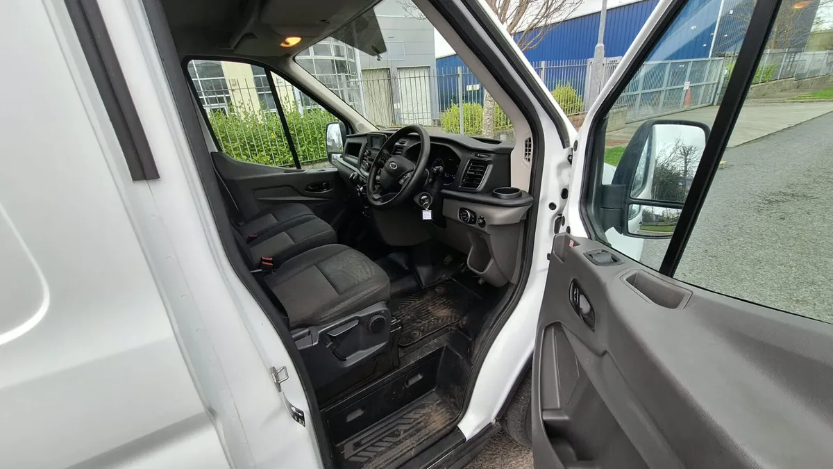 Ford Transit 2022 - Image 3