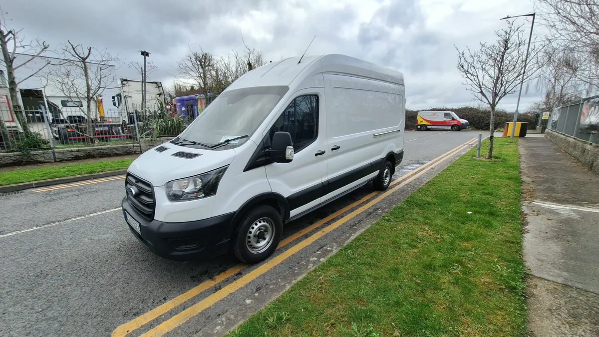 Ford Transit 2022 - Image 4