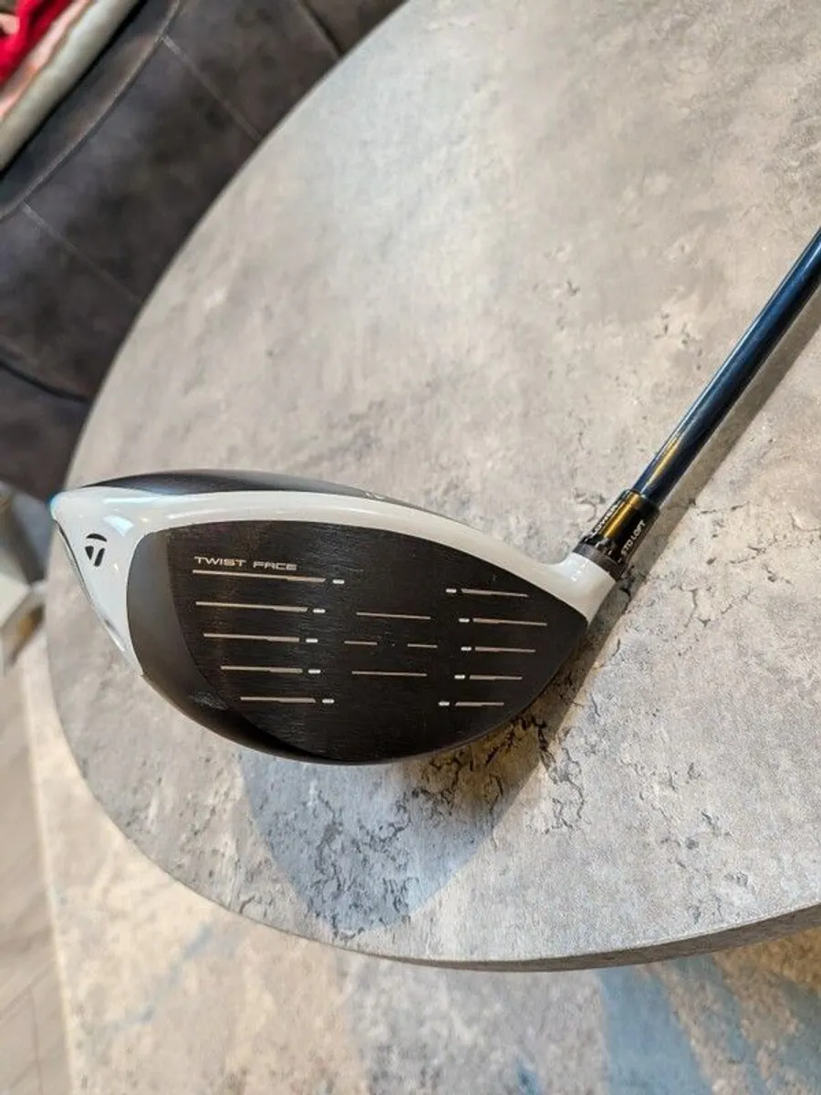 TaylorMade Sim2 Max Driver - Image 2