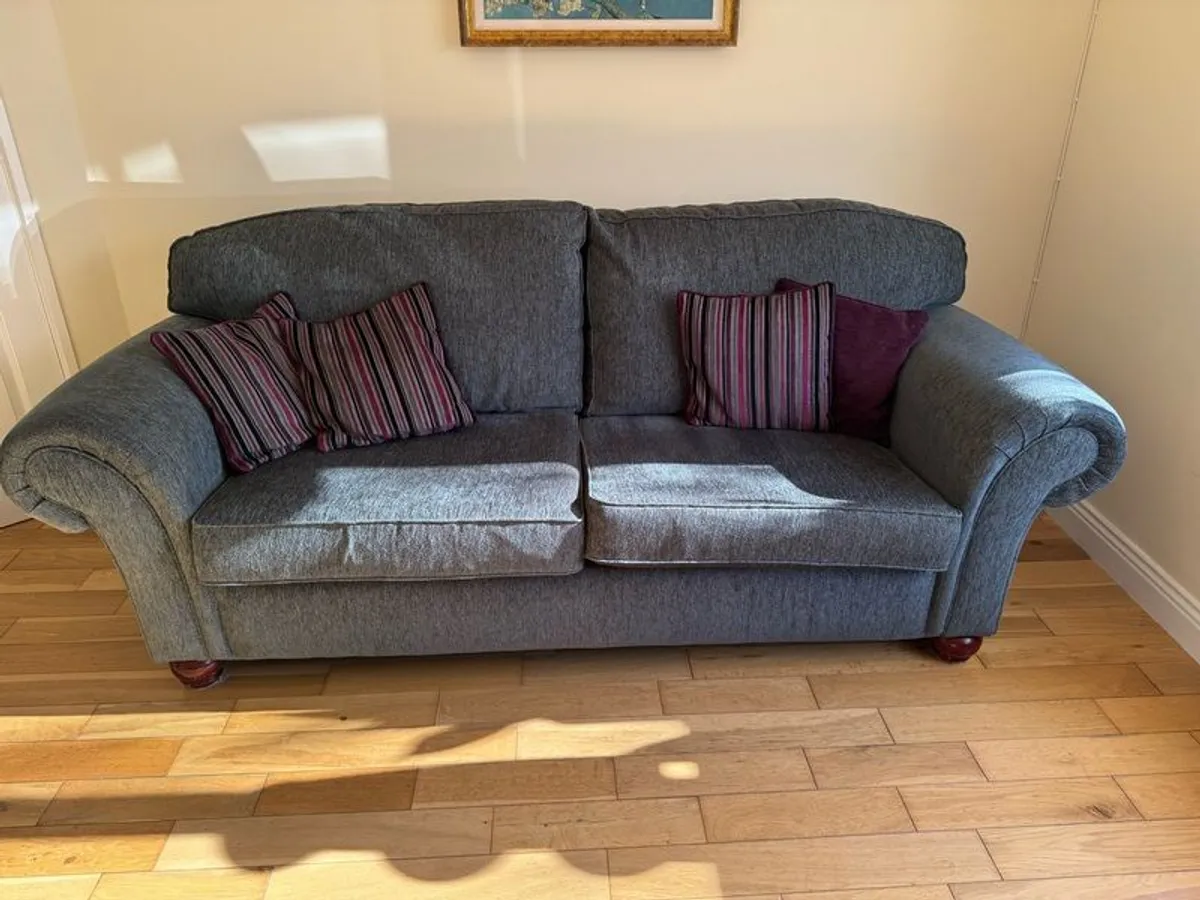 3 seater couch / sofa - Image 1