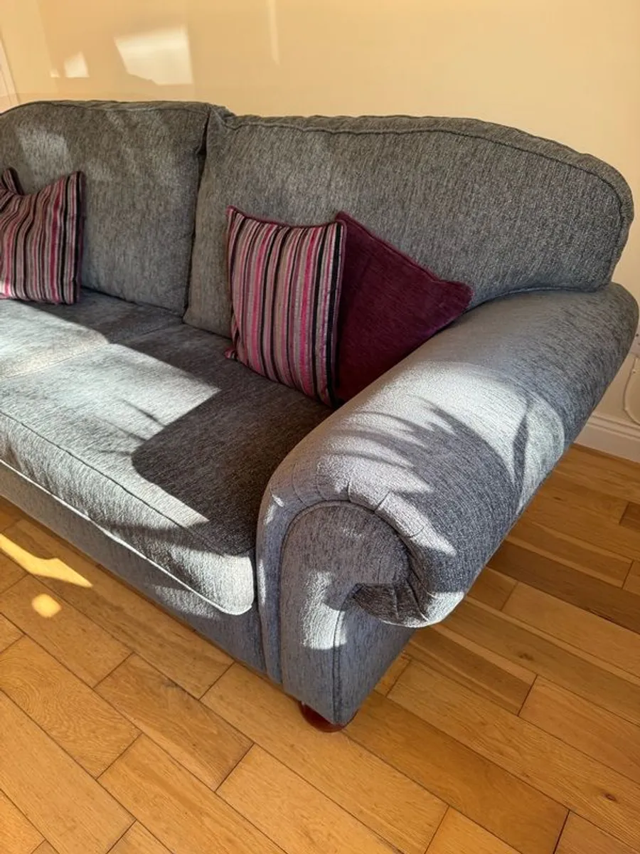 3 seater couch / sofa - Image 3