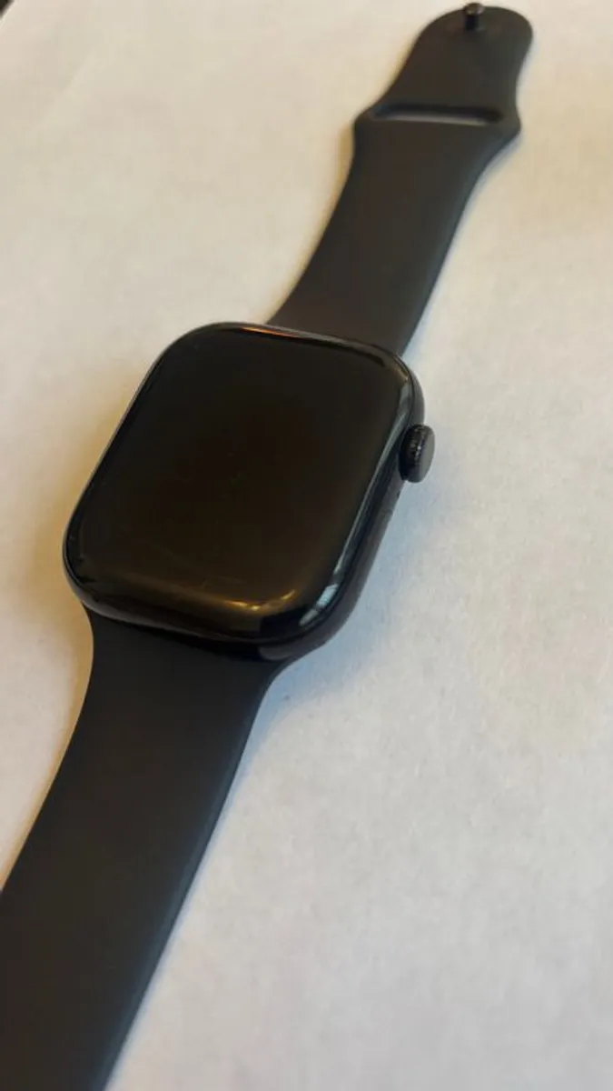 Apple Watch Series 10 GPS 46mm Black Great Condition - Image 4