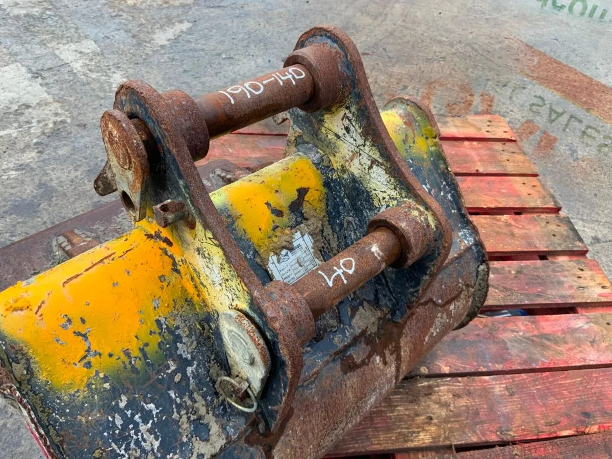 MINI DIGGER BUCKET. - Image 2