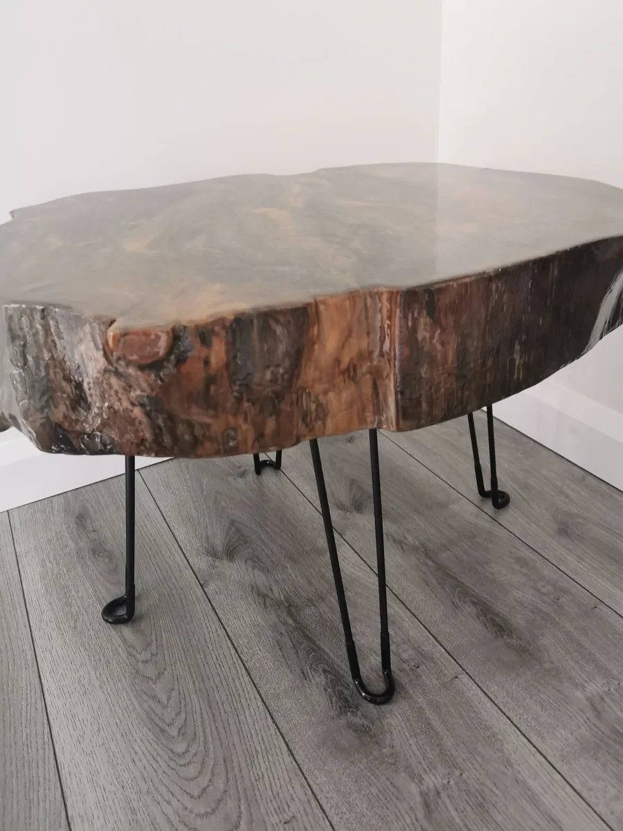 Epoxy resin table - Image 3