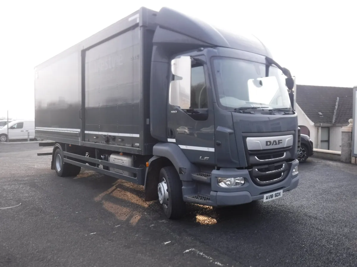 Daf LF180 23ft GRP box with 2 side doors, 2018. - Image 2