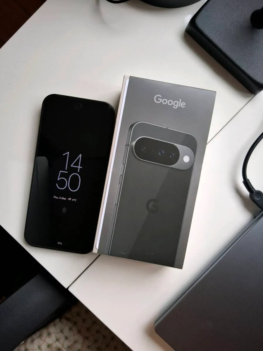 Google Pixel 10 - Image 1