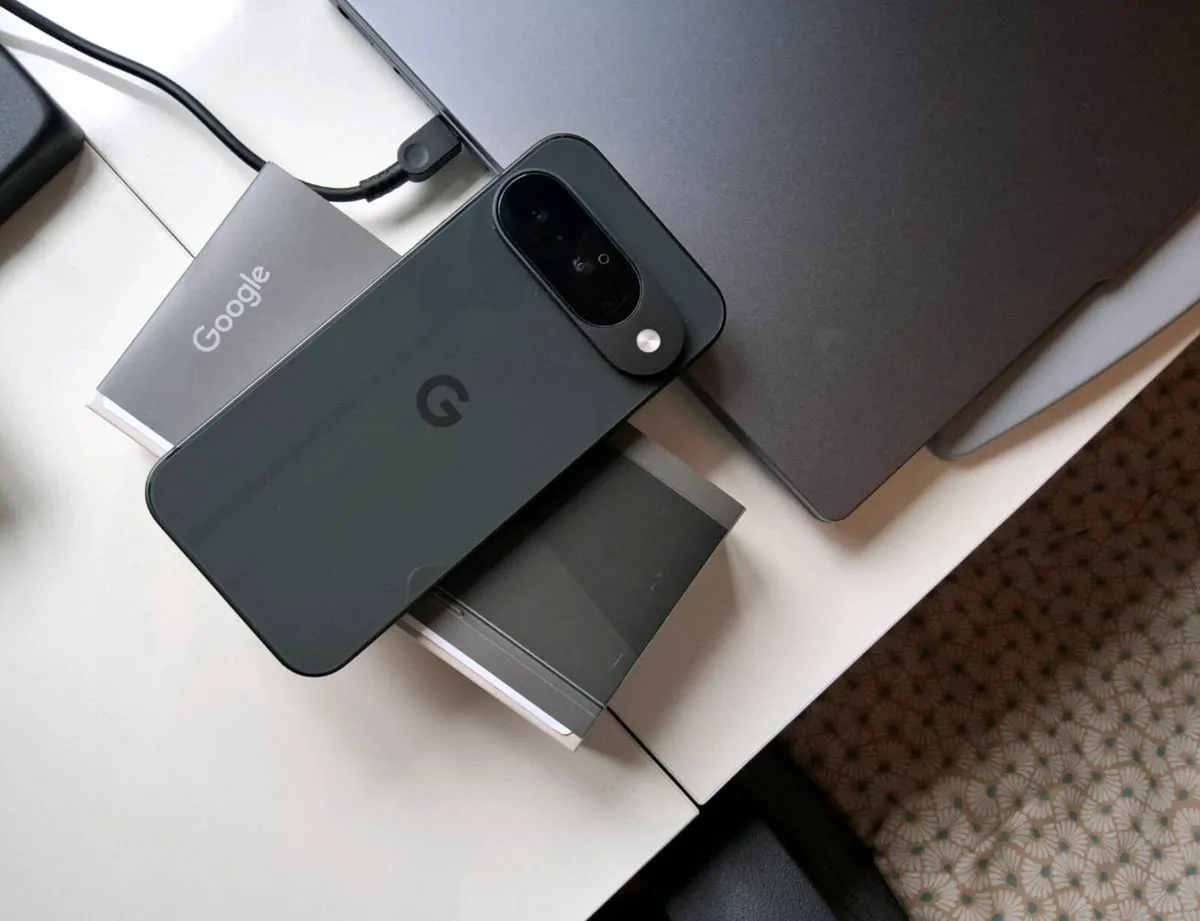 Google Pixel 10 - Image 2