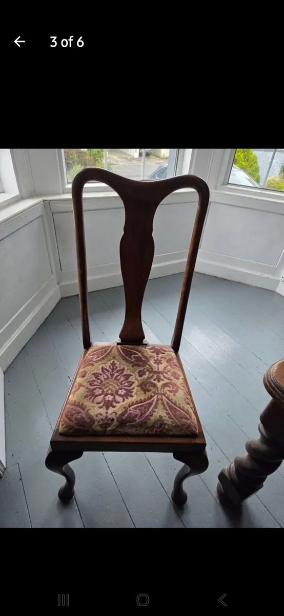 ANTIQUE DINING TABLE AND CHAIRS - Image 3
