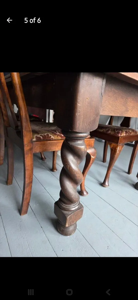 ANTIQUE DINING TABLE AND CHAIRS - Image 4