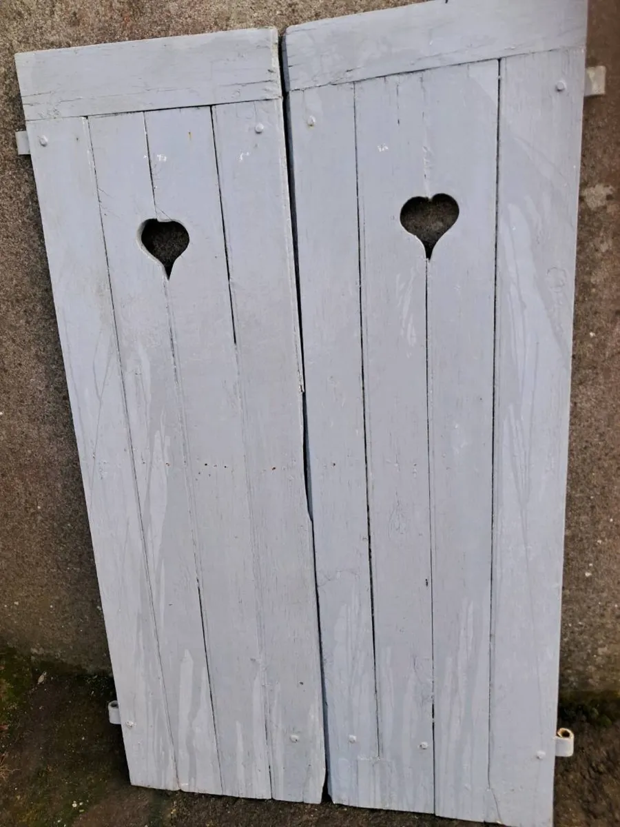 2 oak garden doors - Image 1