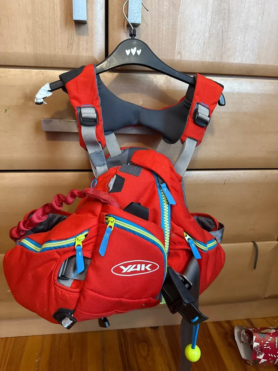 Yak kayaking PFD Life Jacket - Image 1