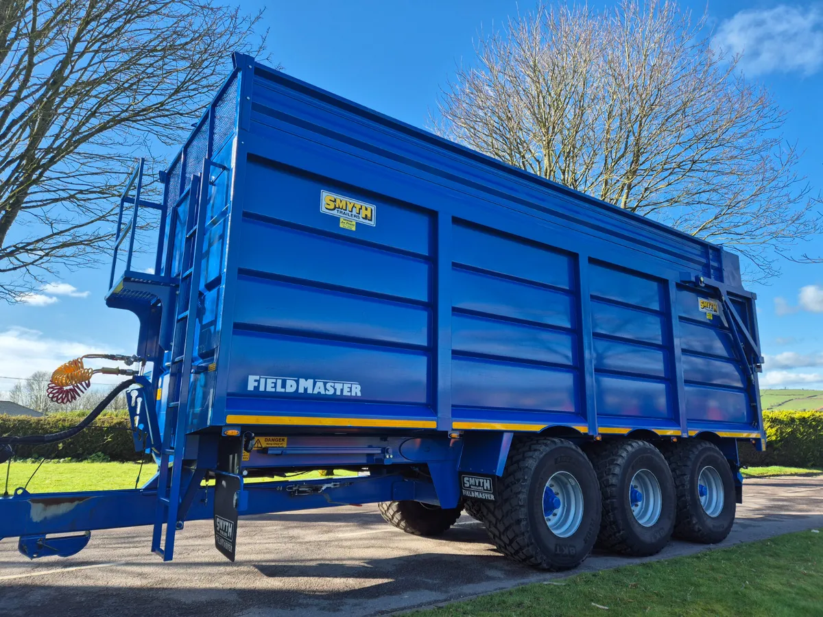Smyth 25ft silage trailer - Image 1