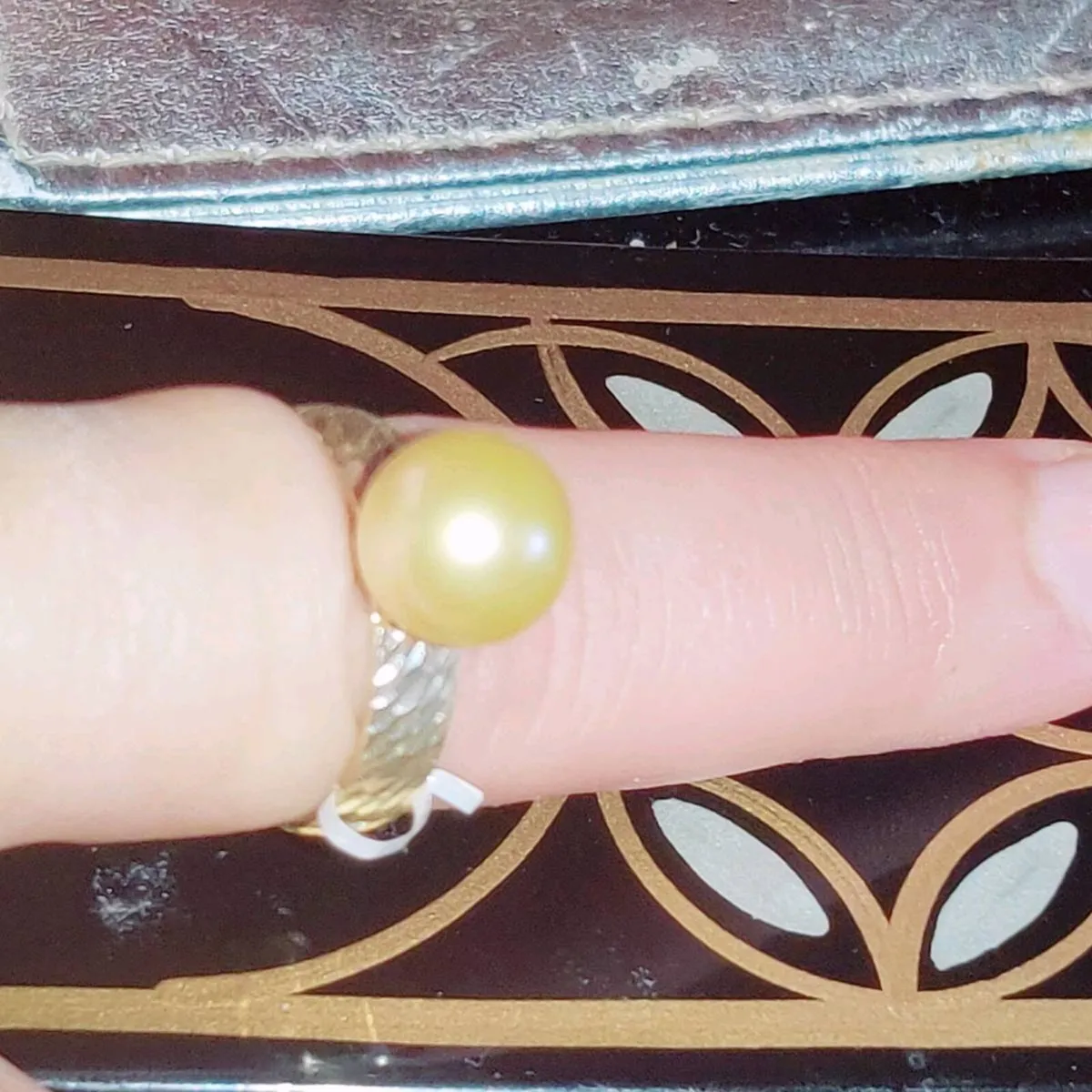 DEEP SEA CHAMPAYNE PEARL, 9CT Gold Chunky New Ring - Image 3