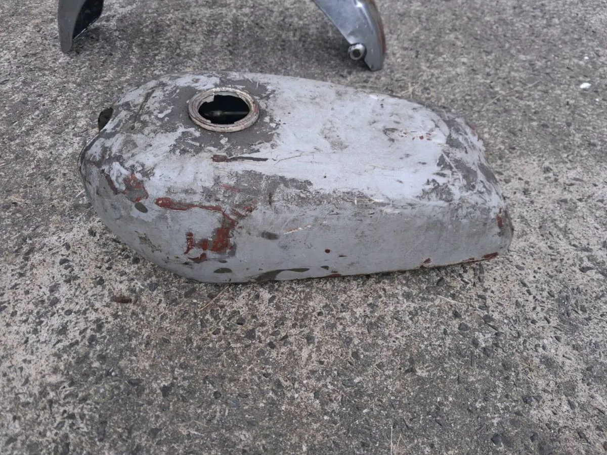 rd 350 r5 petrol tank550 4 tank - Image 3