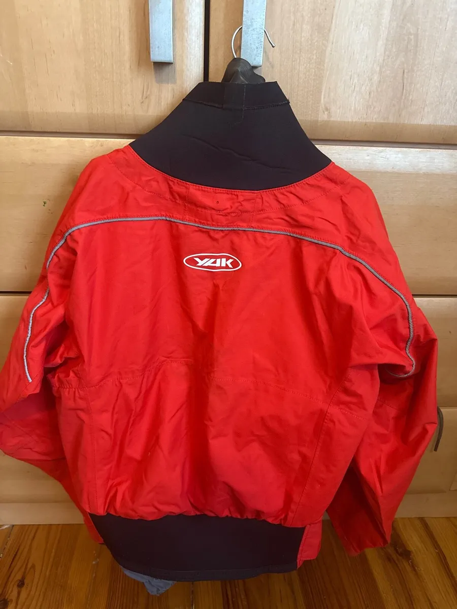 Yak Tomahawk whitewater cat - Image 2