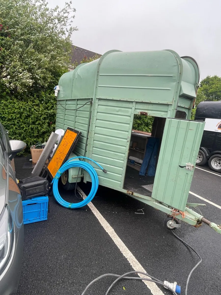 Coffee trailer - Image 4