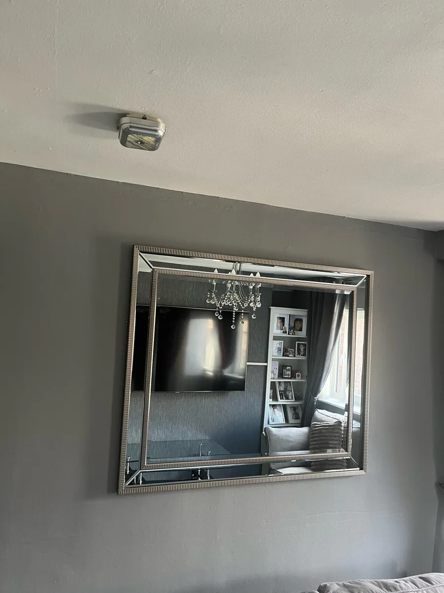 Mirror - Image 2
