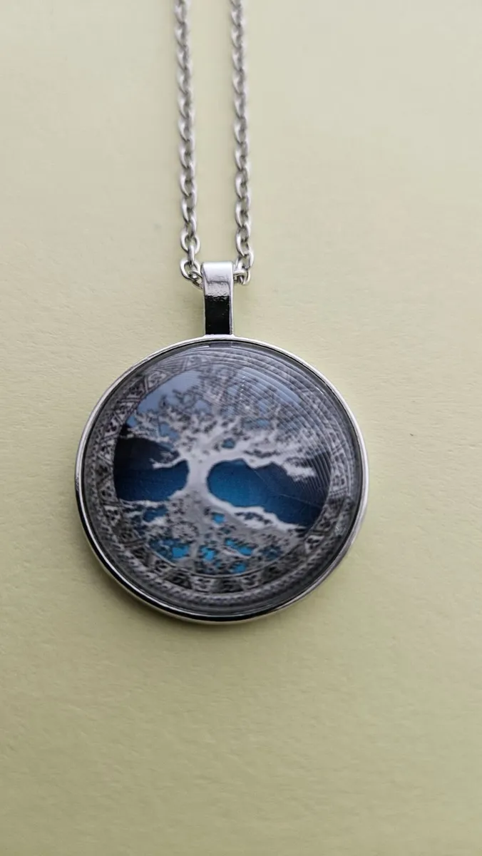 Pendant - Image 1