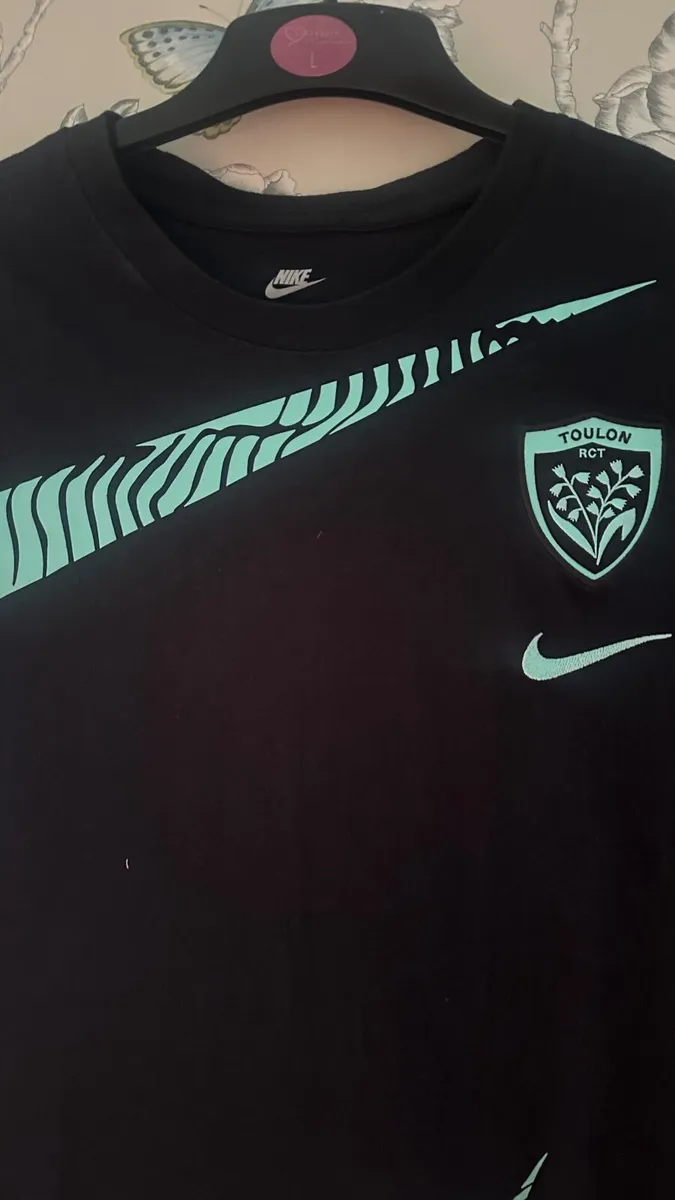 Men’s Nike Tshirt - Image 2