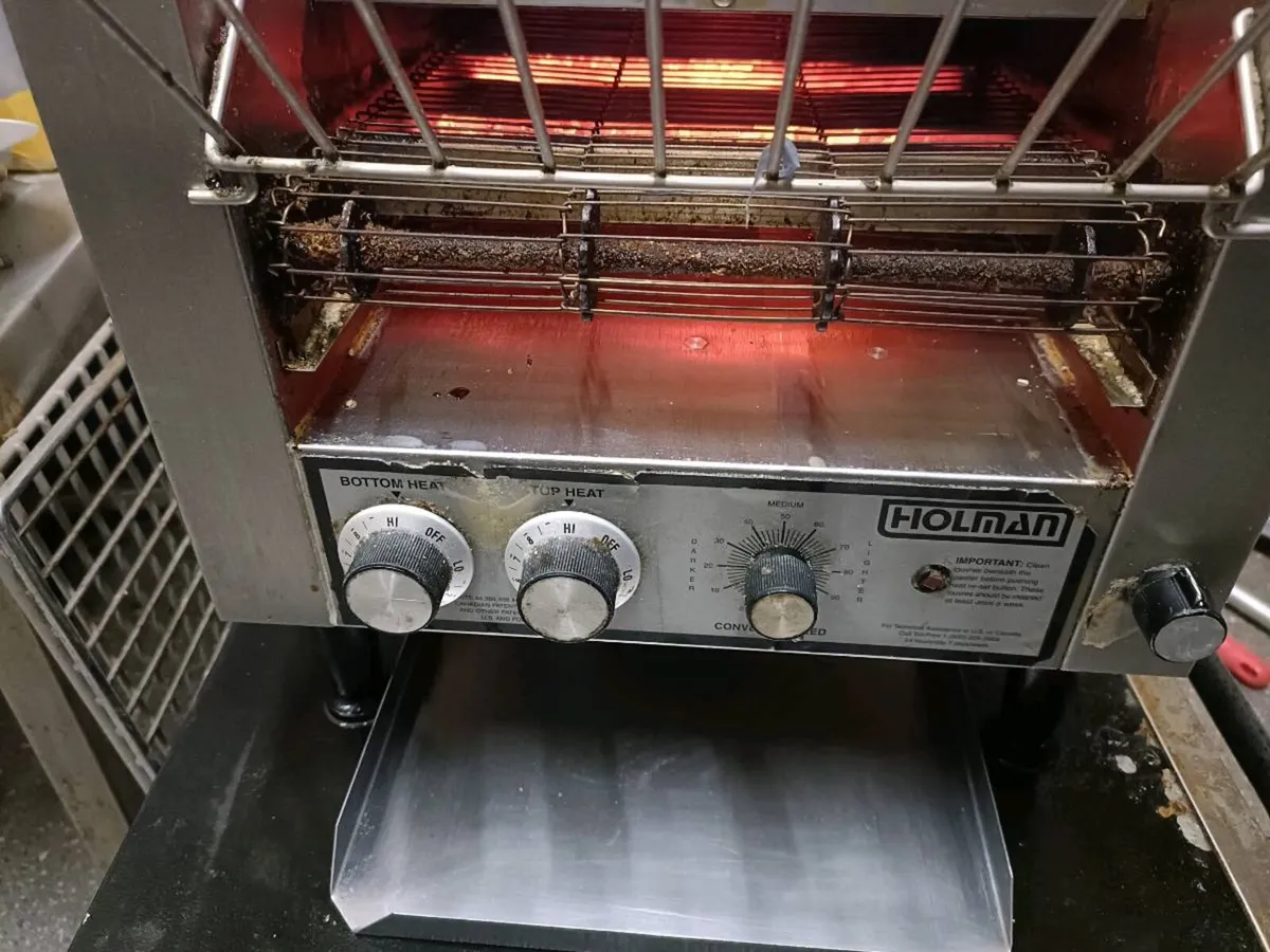 Chipper closed down equipment sale - Image 3