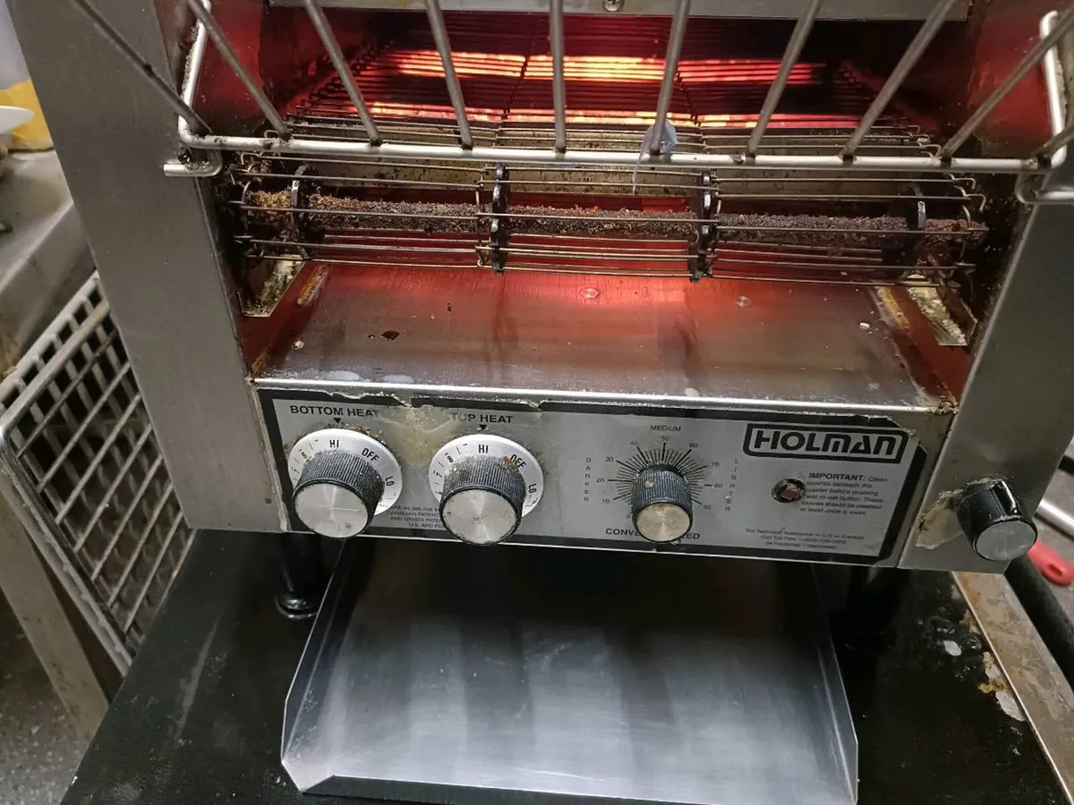 Chipper closed down equipment sale - Image 4