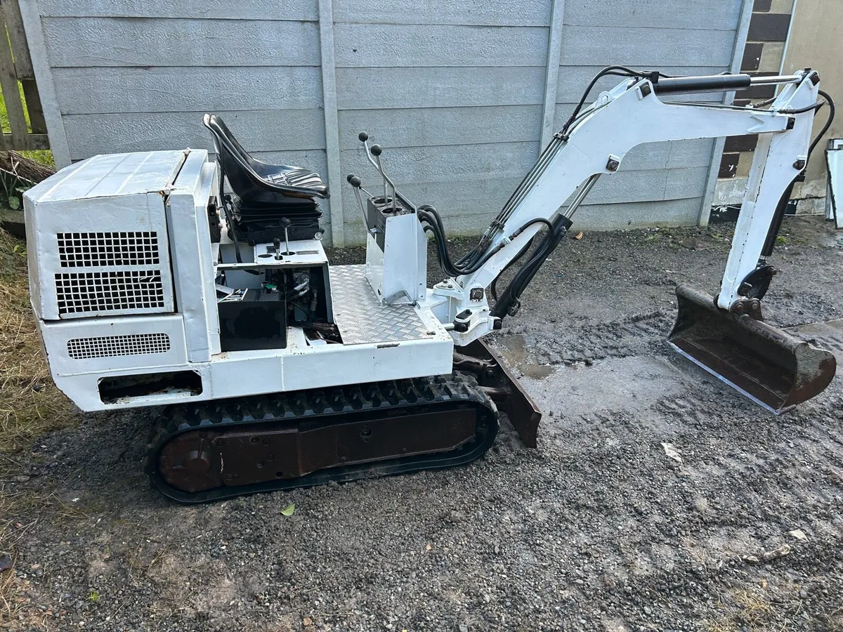 1.5 ton kubota mini digger for sale - Image 4