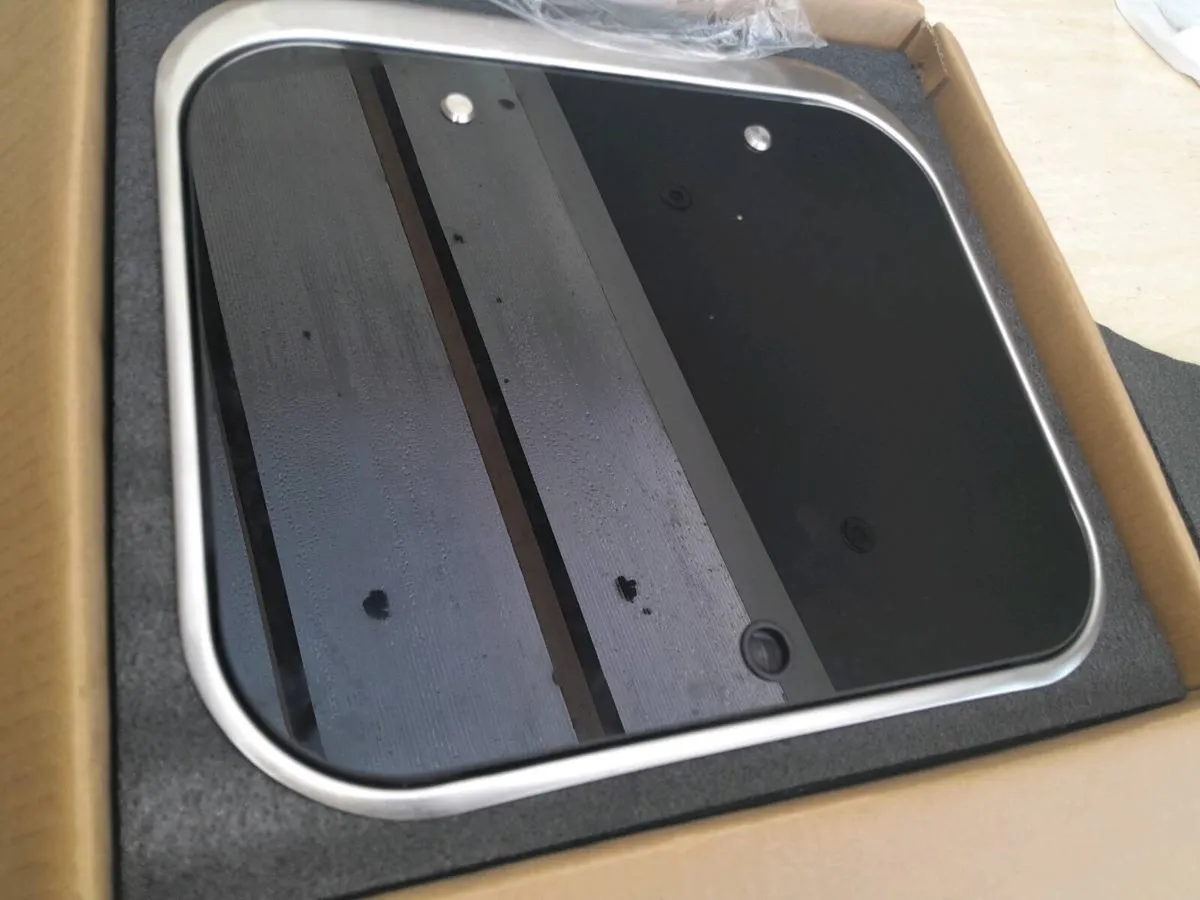 Window and sink - Image 2