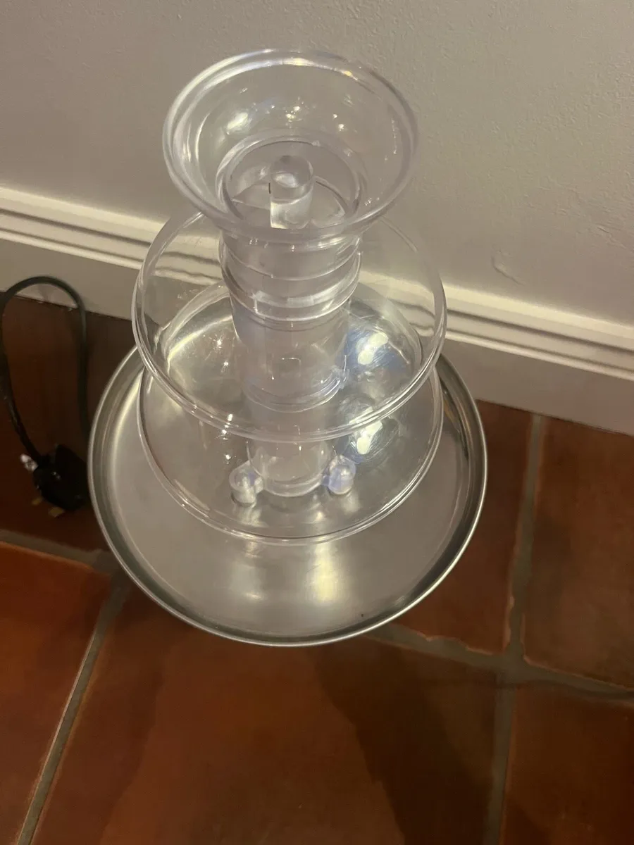 Chocolate fountain - Image 3