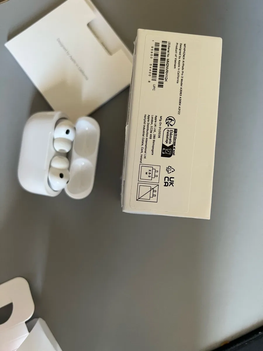 Airpods Pro 3 - Image 3