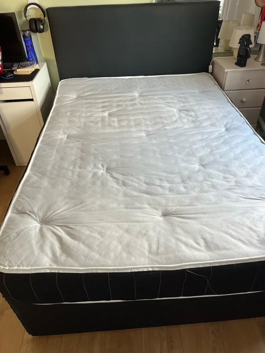 Faux leather double bed - Image 2