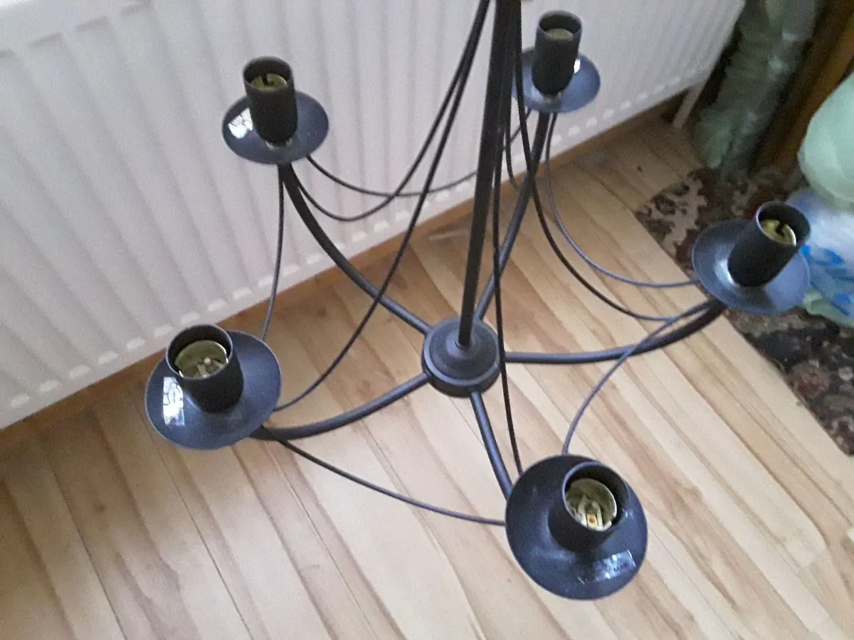 Black metal 5 candlestick pendant light - Image 3