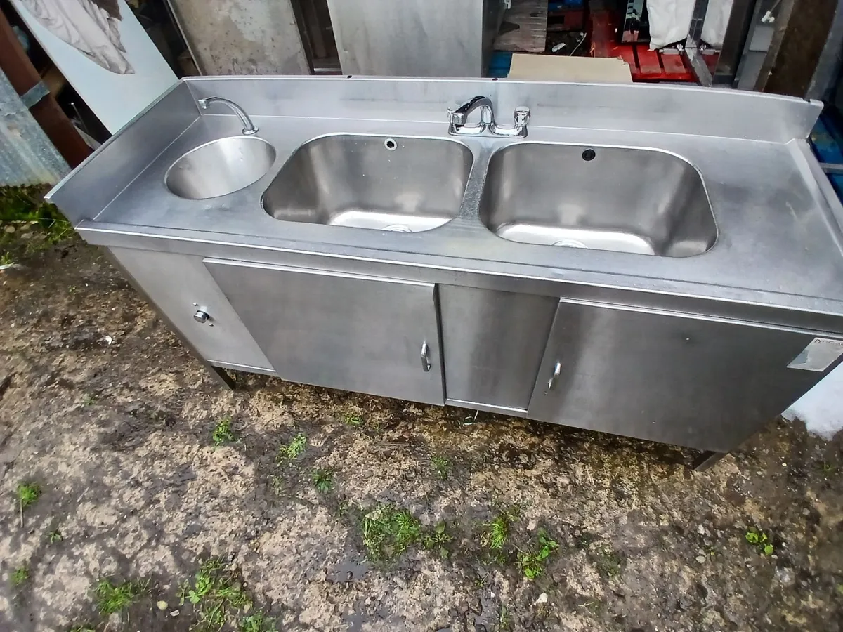 Staneless steel cabbinet double sink unit complete - Image 1