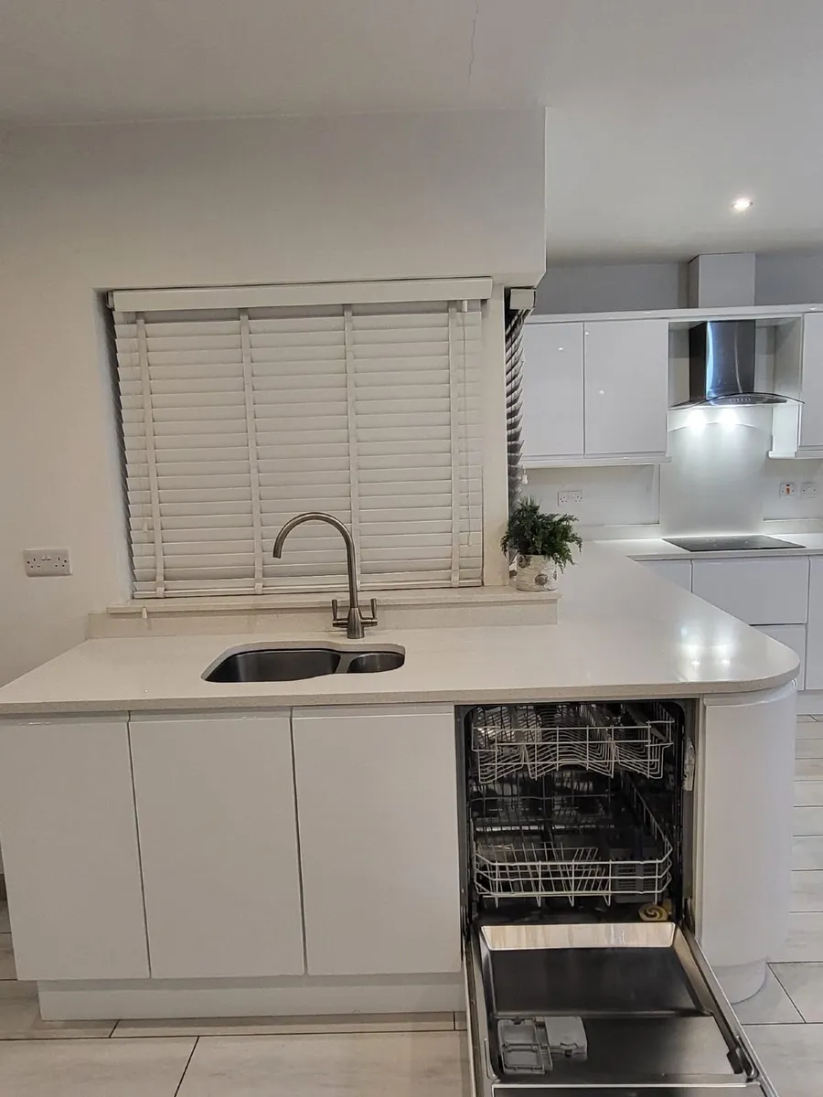 White Gloss Kitchen Unitsc/wSink, Dishwasher & Hob - Image 4