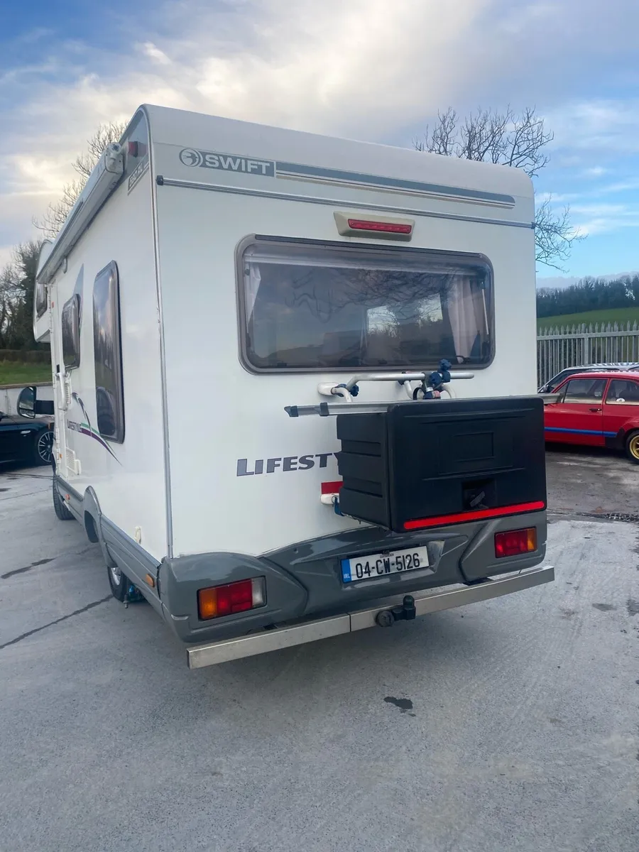 Swift lifestyle - Image 2