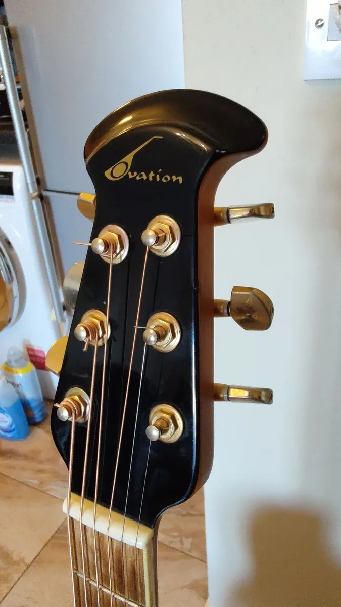 Ovation Celebrity CC24 Acoustic-Electric Guitar - Image 4