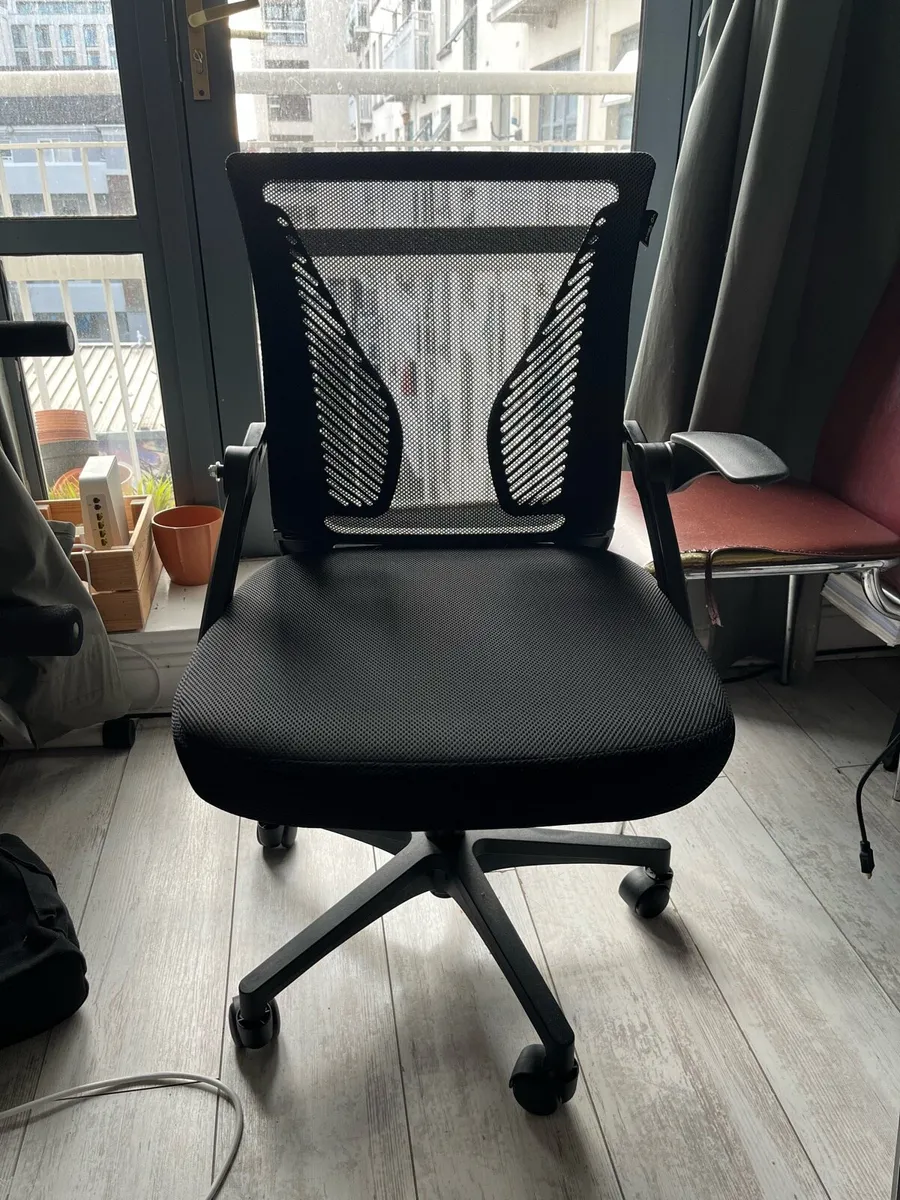 Desk chair, missing arm, FREE