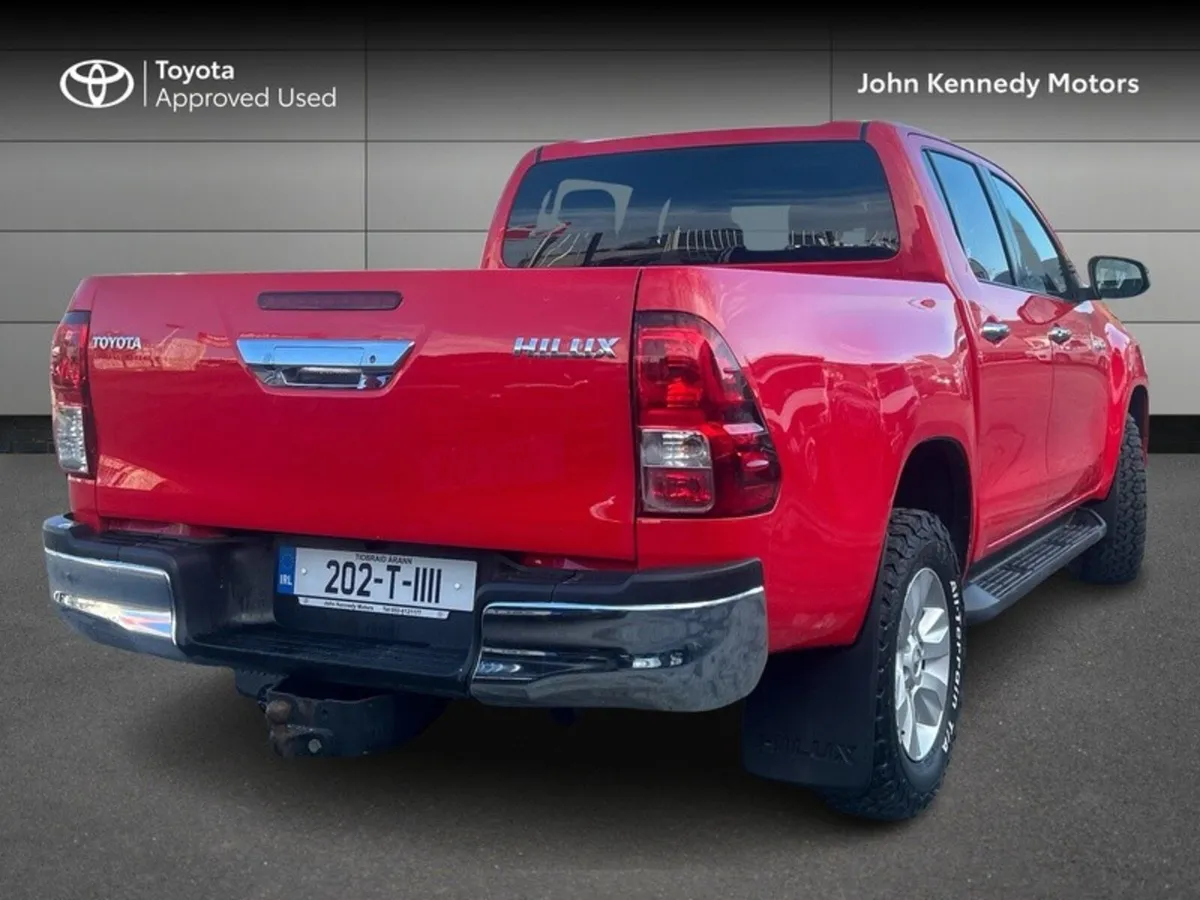 Toyota Hilux DOUBLE CAB SR5 2.4D4D - Image 2