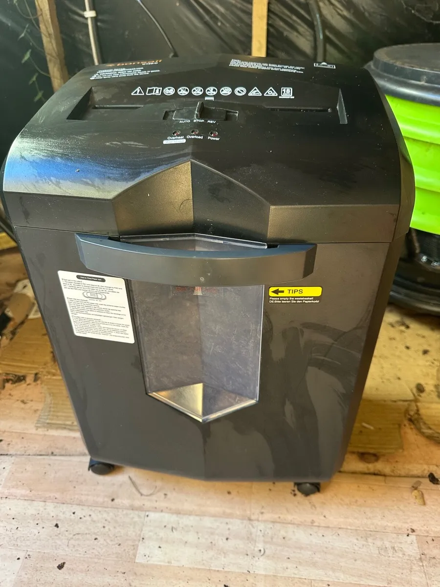 Paper shredder - Image 2