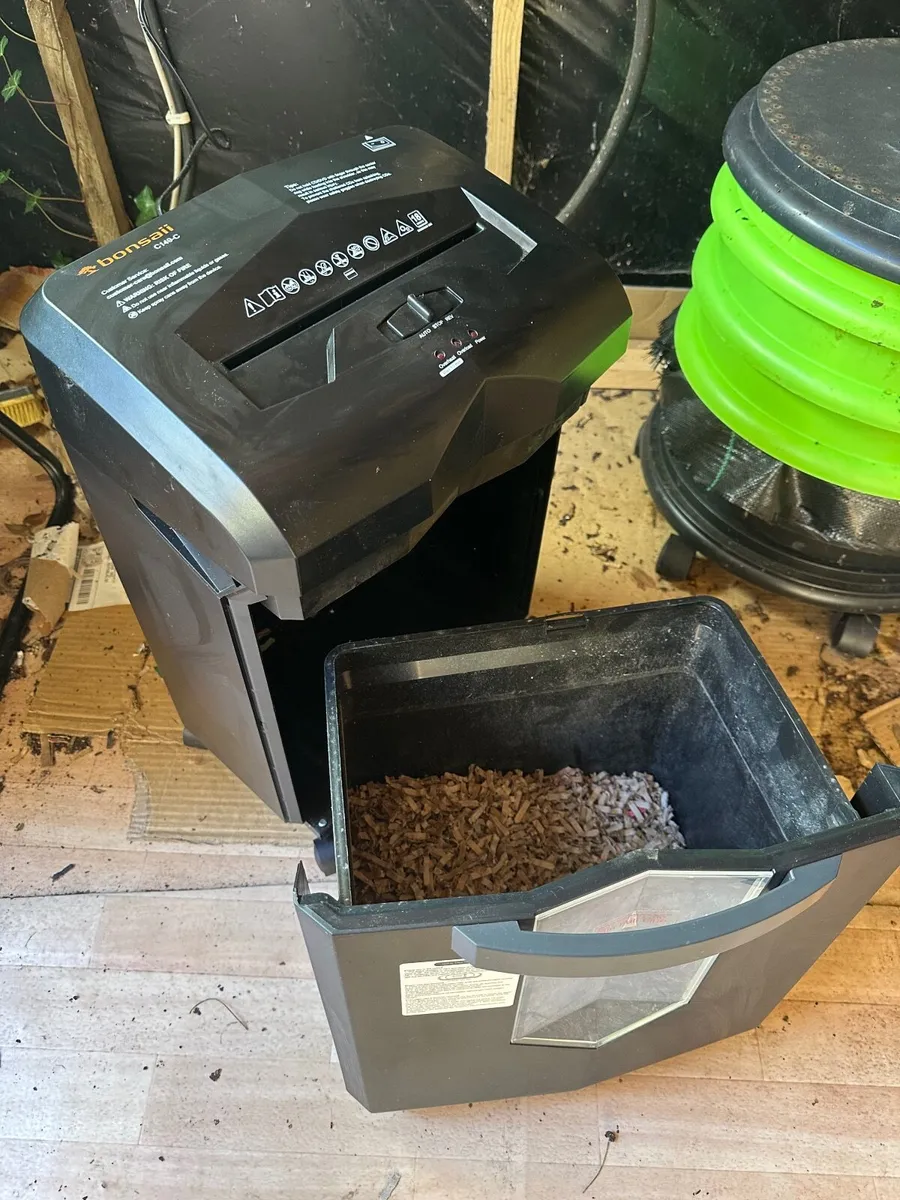 Paper shredder - Image 3