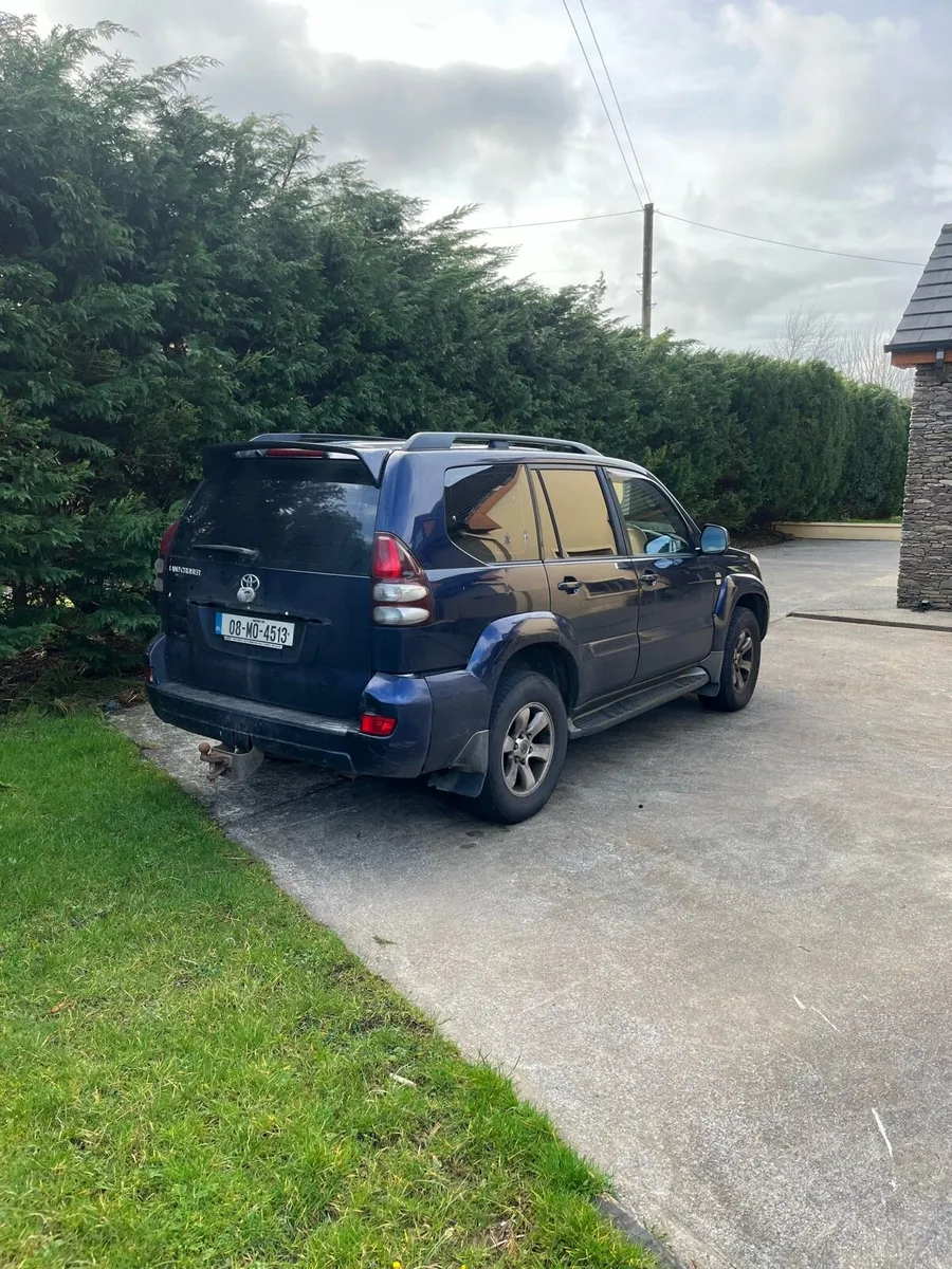 Landcruiser crew cab - Image 2