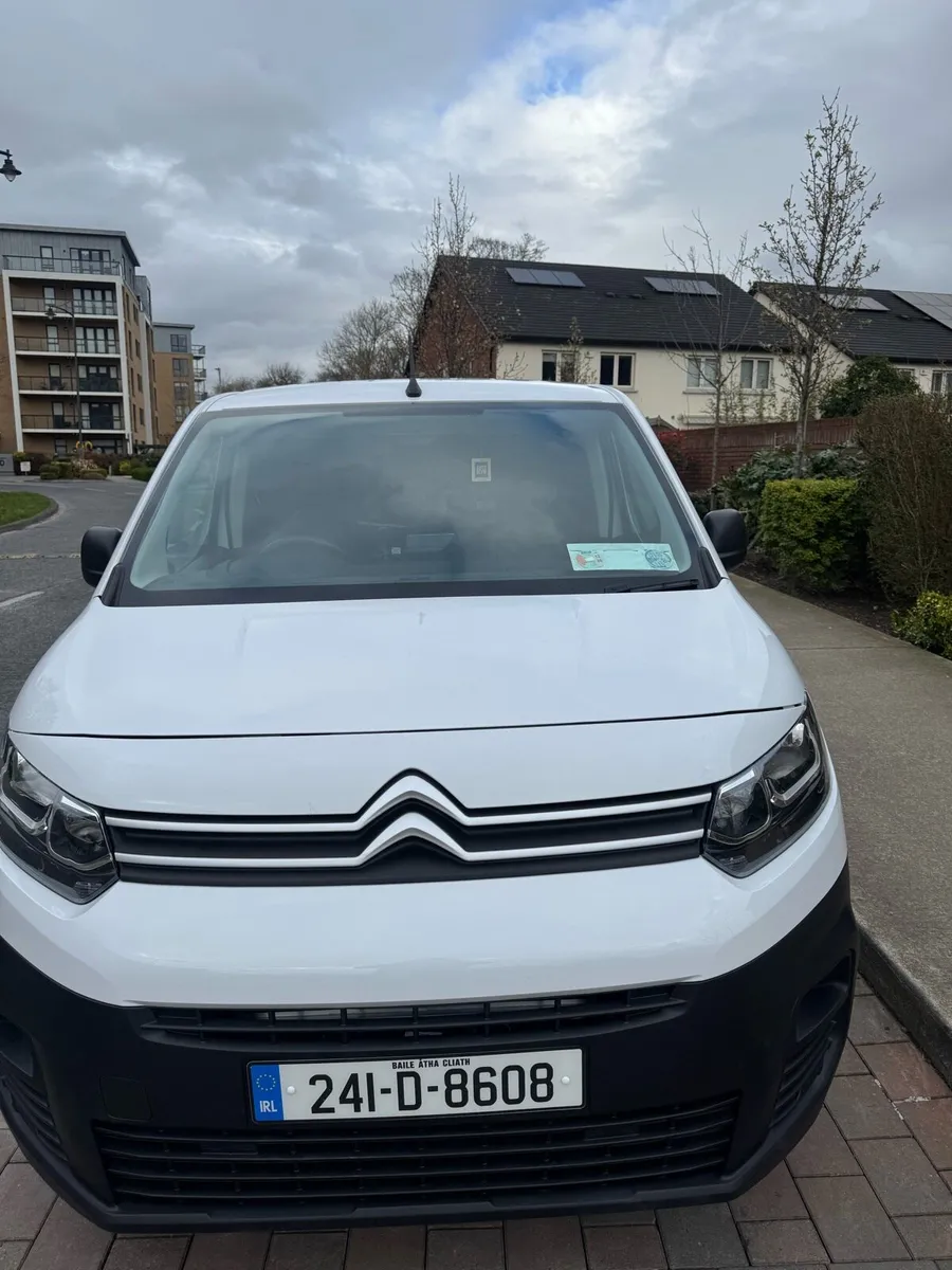 2024 Citroen berlingo (No VAT) - Image 2