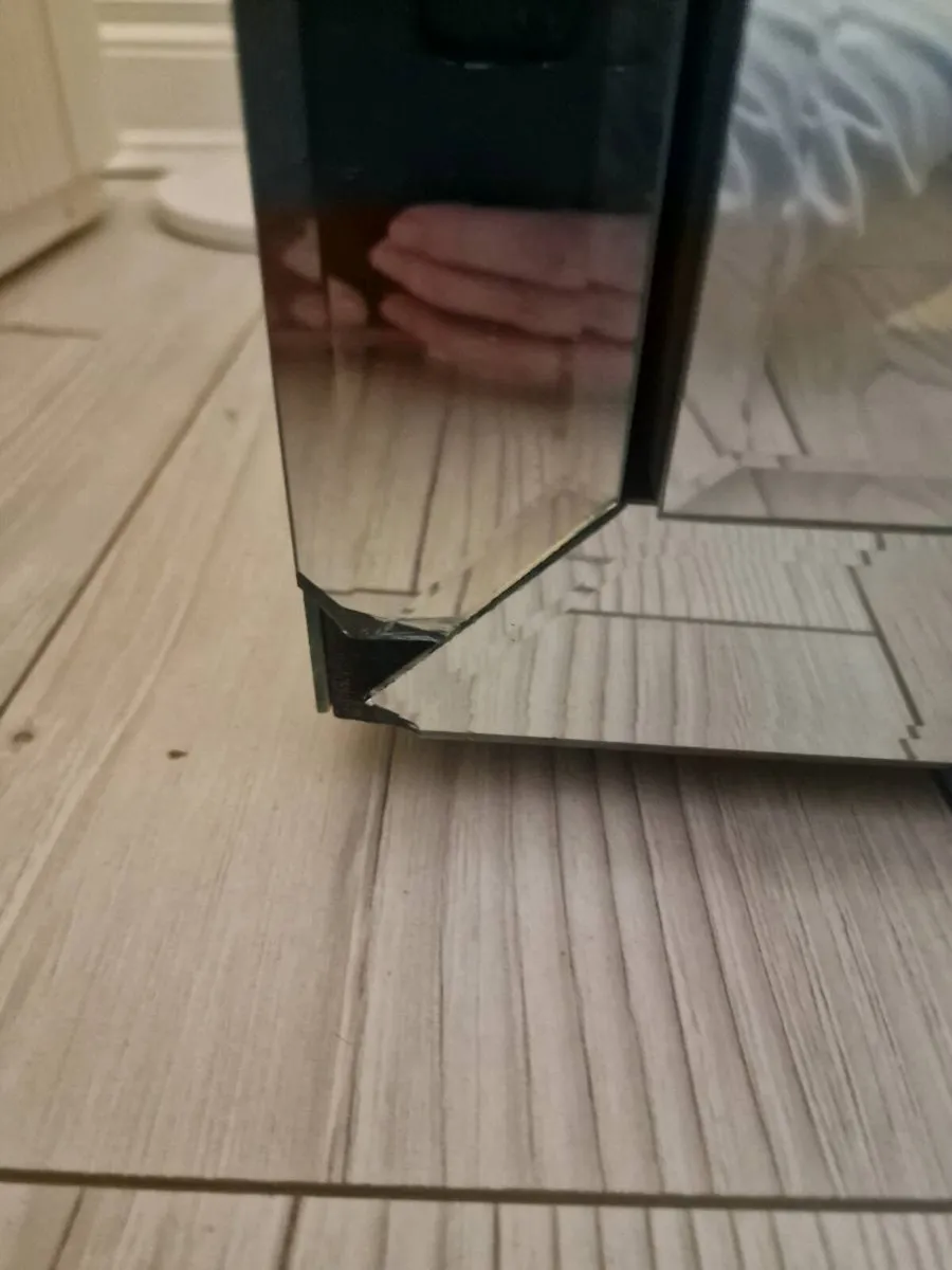 2 mirrored bedside lockers - Image 4