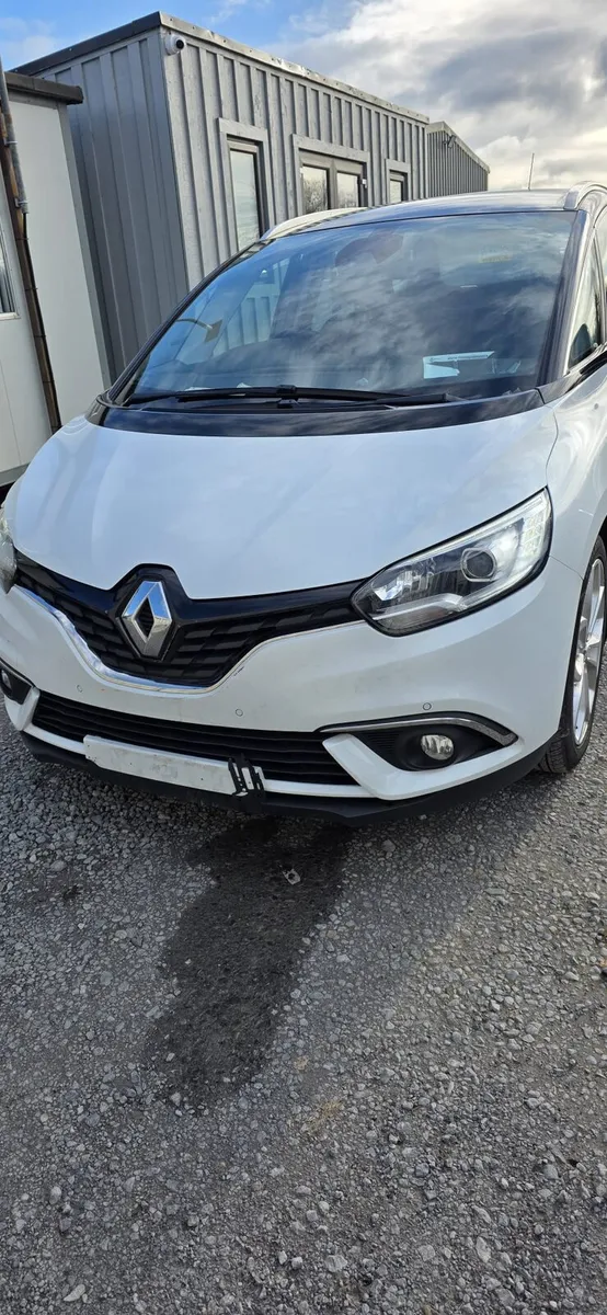 191 RENAULT SCENIC 7 SEATER - Image 2
