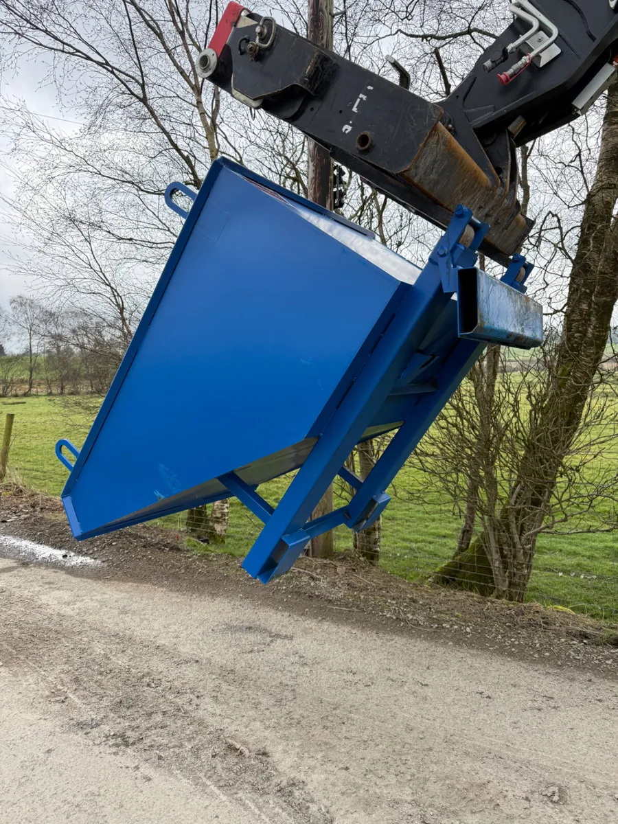 Telehandler Crane Skip - Image 4