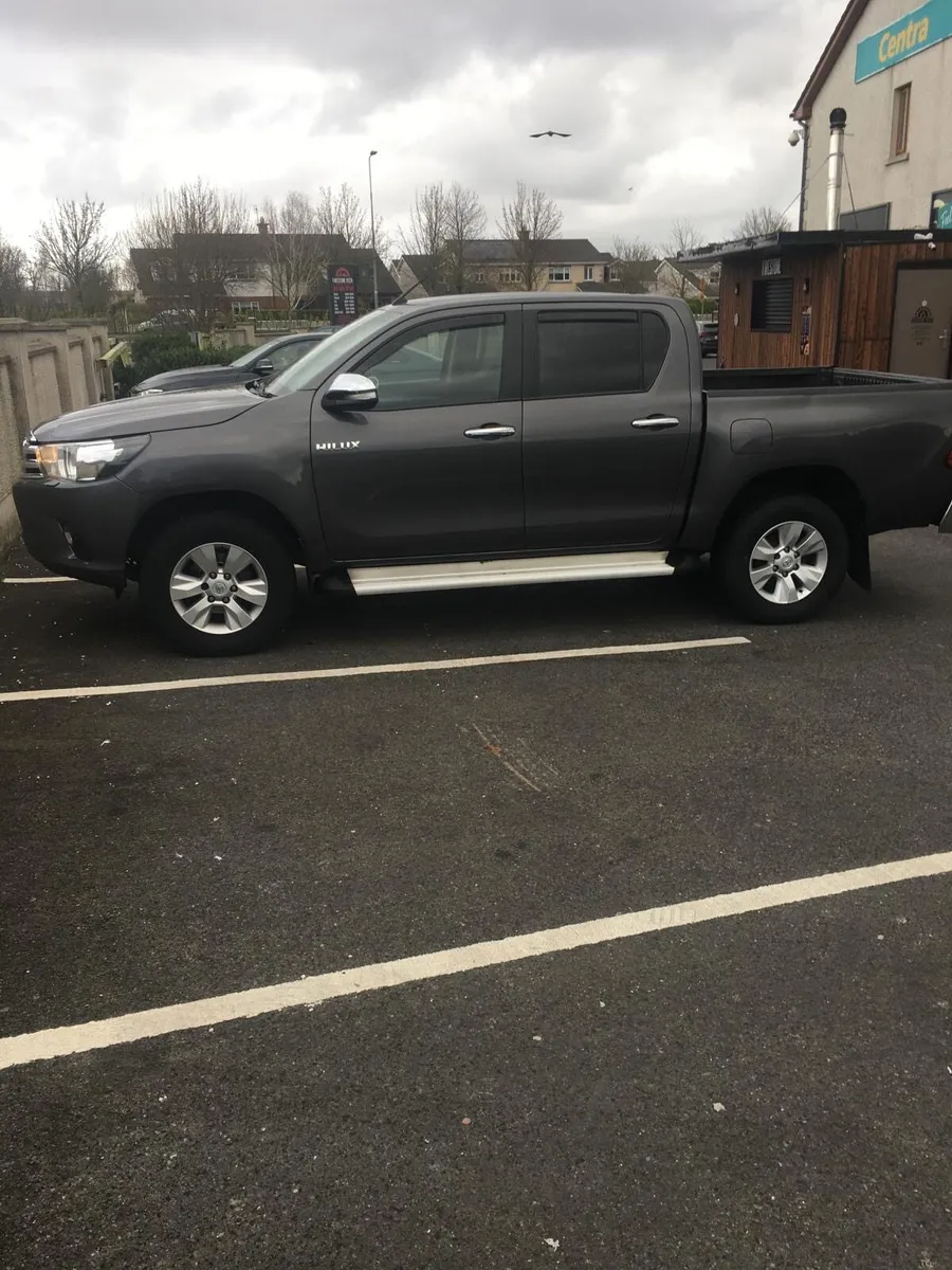Toyota Hilux - Image 1